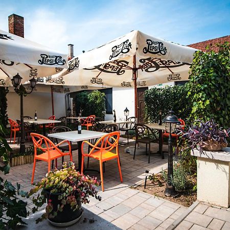 토코이 Fakapu Pince Es Panzio B&B 외부 사진